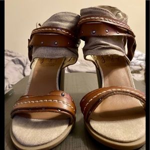 Size6 Open Toe Block Heel Sandal